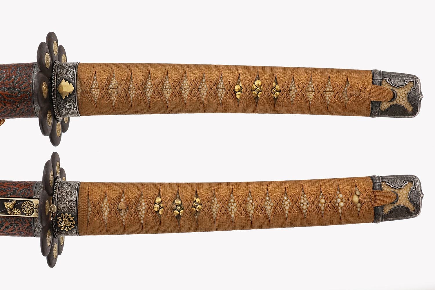 A kamakura Ayanokoji school Katana with remnants of a test cut and kirikomi - Photo 3