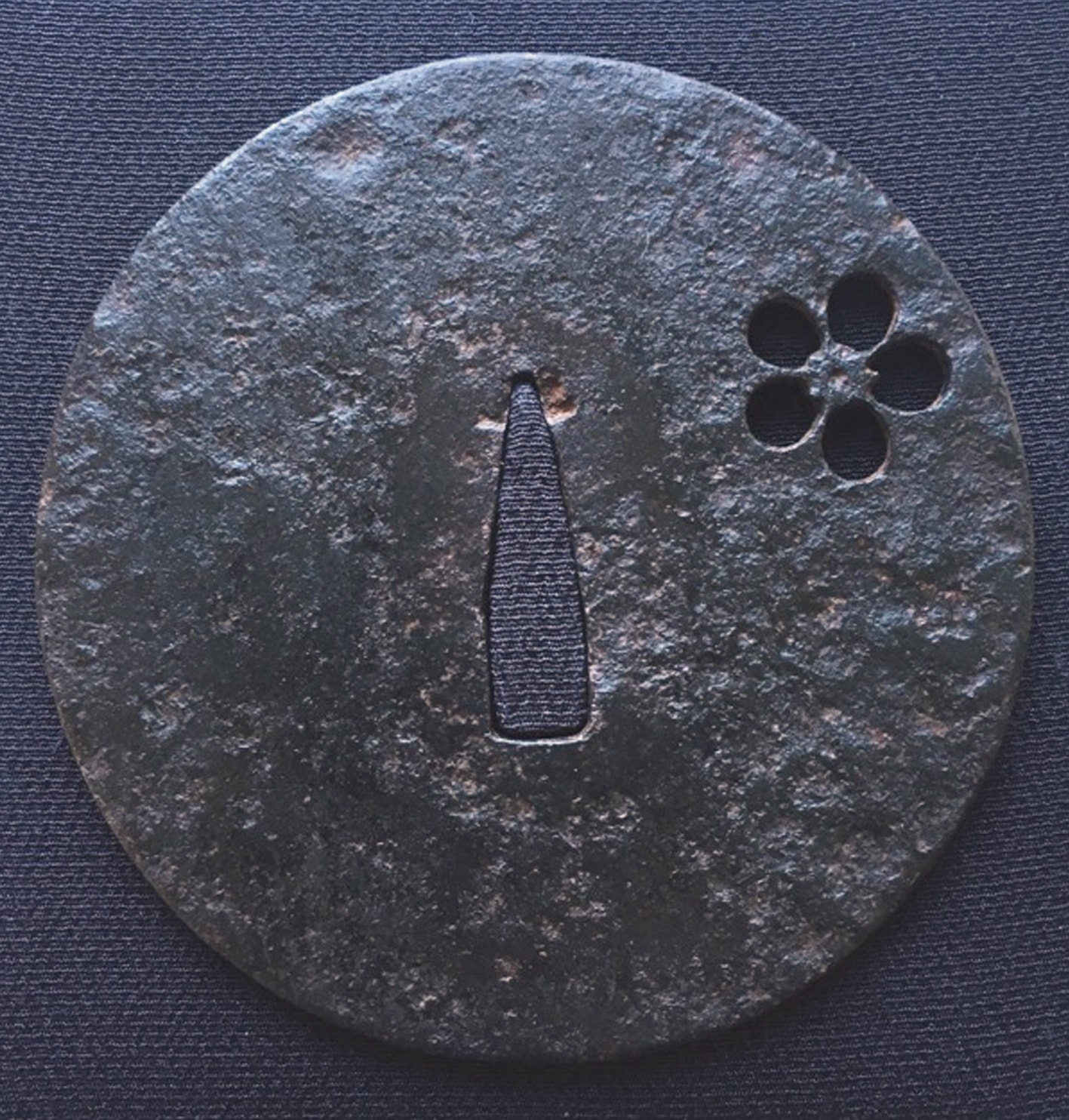Ko-Tosho Tsuba, Ume - Photo 3