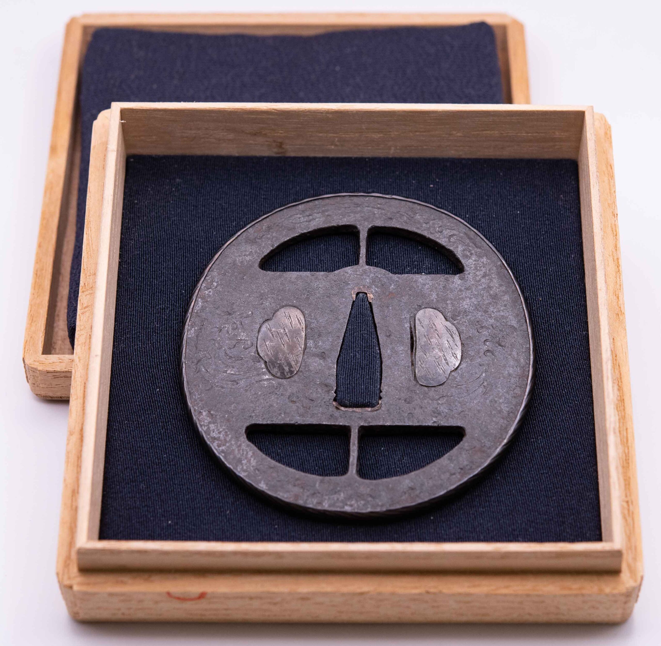 Tsuba Higo Nishigaki - Photo 3