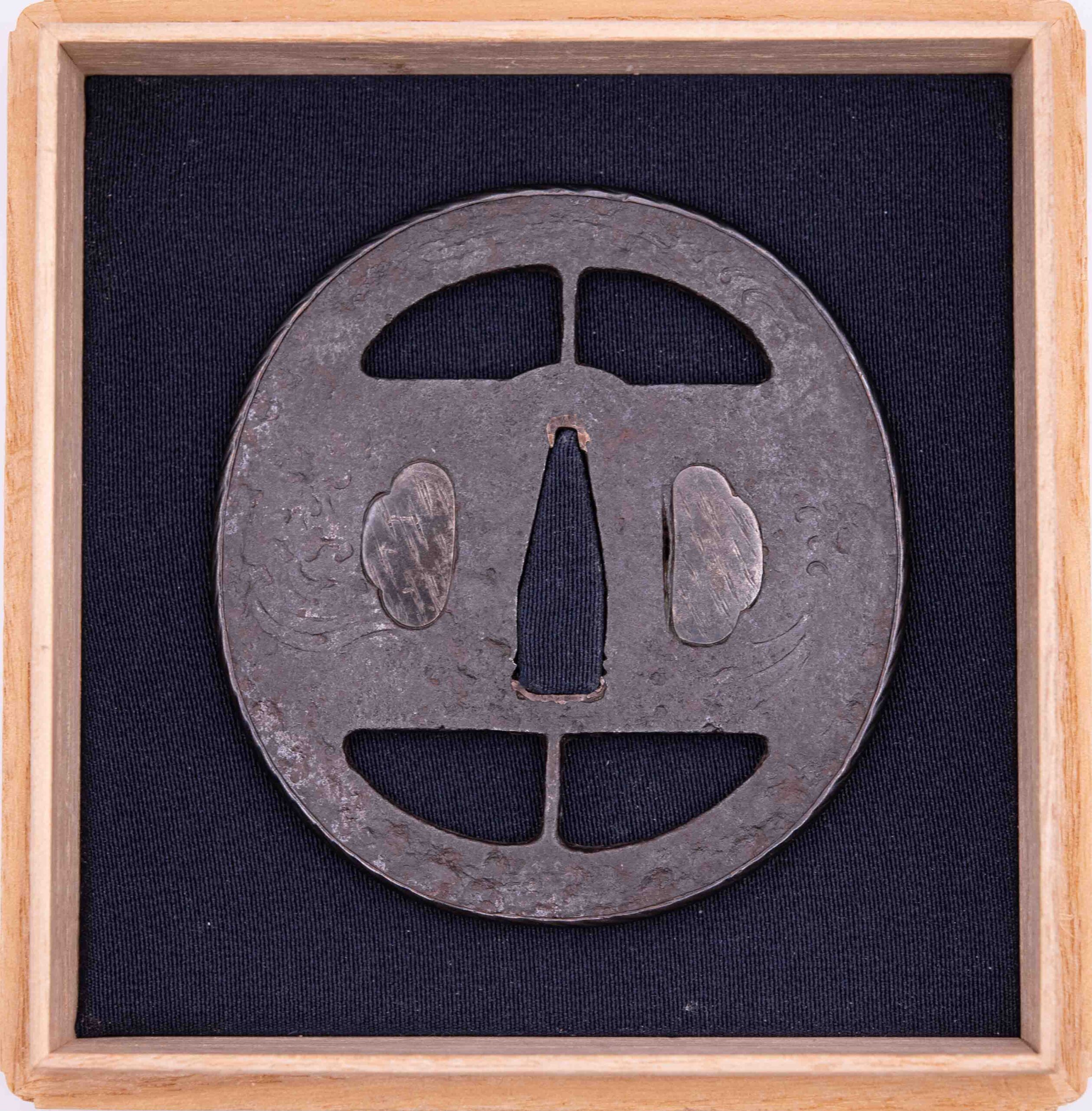 Tsuba Higo Nishigaki - Photo 2