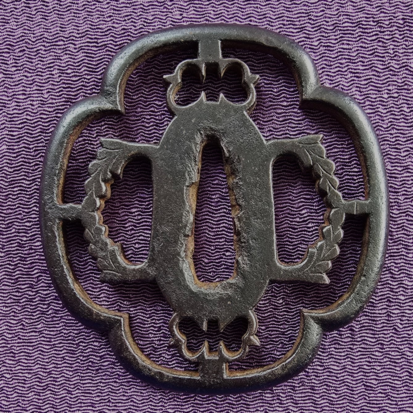 Fsk#39 Owari school iron tsuba with myoga ginger & geese motif