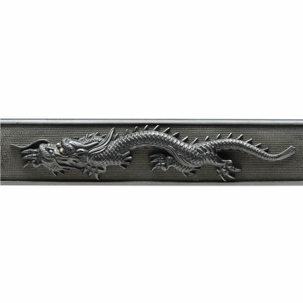 Kozuka - Tokuho - by Kikuoka Mitsumasa - Crawling Dragon Design - Signed Kikuoka Mitsumasa (Kao)