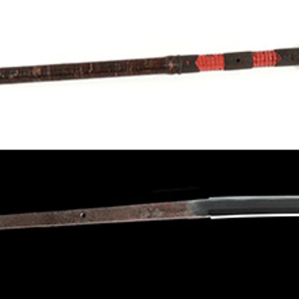 Naginata - by Naminohira School - Naginata with Black Lacquer Scabbard Koshirae: Mumei Ko Naminohira