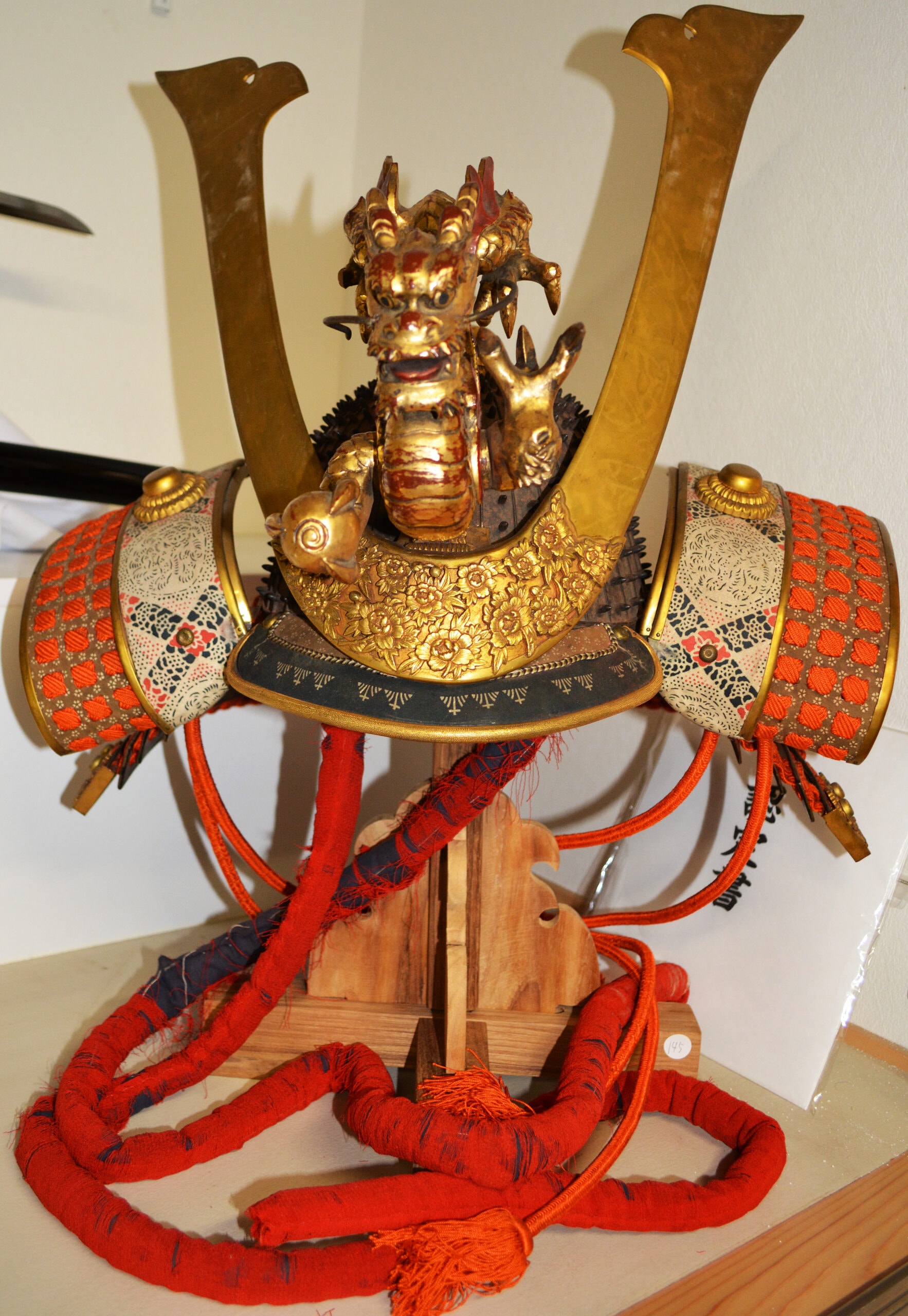 Kabuto - by Saotome Ienari - Signed "Joshu ju Saotome Ienari" - Early to Mid Edo Period Work