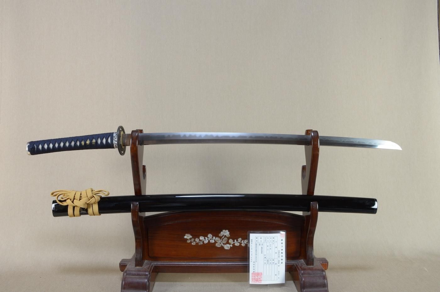 【超軽量、斬れ味抜群、柄新調の一振り】「尾州住貞次」69.2cm 、鑑賞に・居合・試斬刀として!!!
