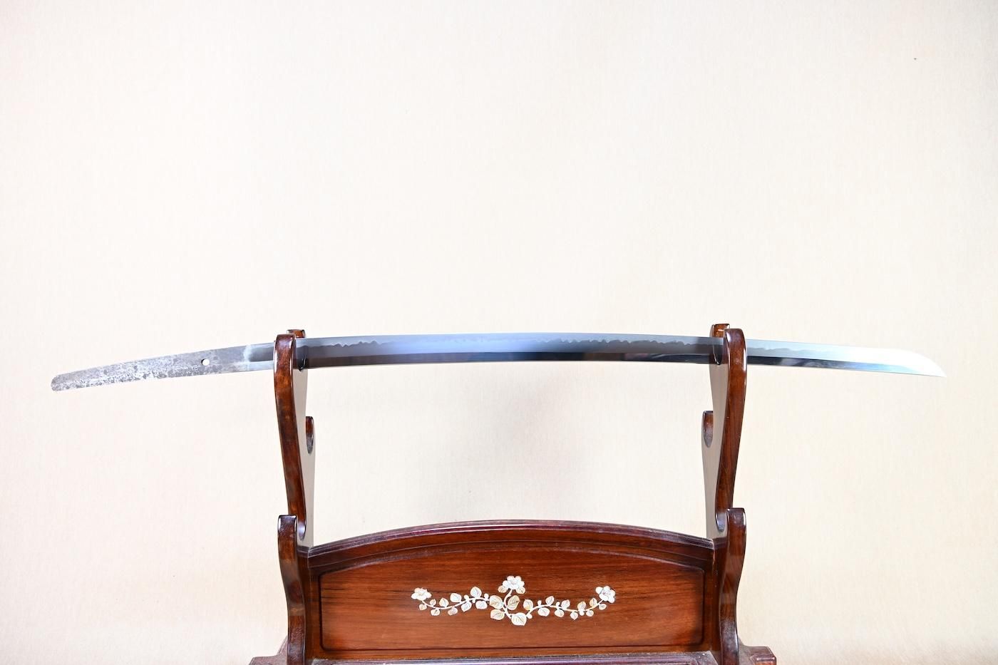 Katana - by 23rd Gen. Kanefusa - Kanefusa - Newly Polished, Sharp Hamon, Excellent for Appreciation, Iaido, or Tameshigiri!
