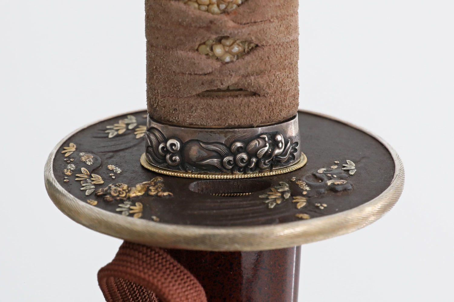 A katana with AOI kamon by Echizen Yasutsugu