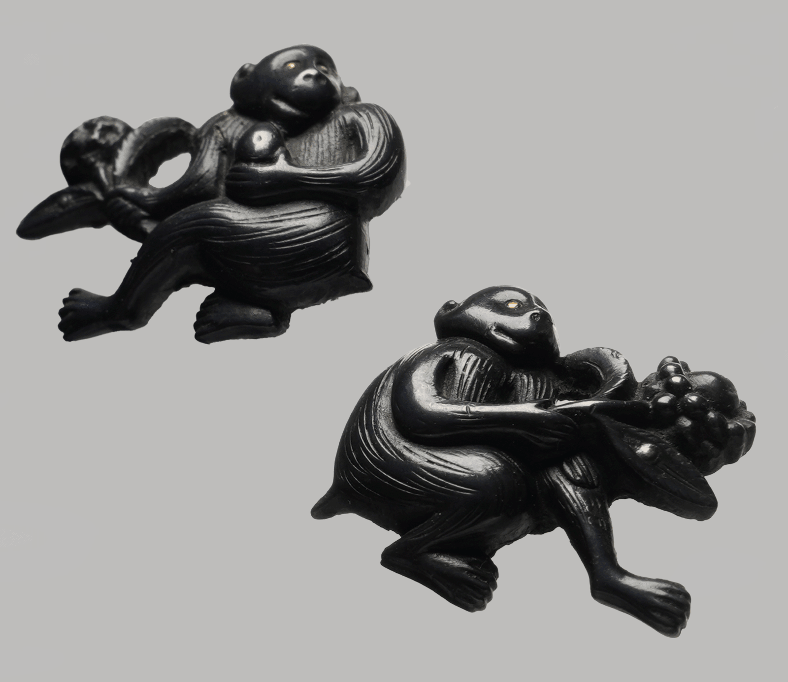 Menuki - Tokuho - by Goto School - Monkeys by Goto (Momoyama) NBTHK Tokubetsu Hozon