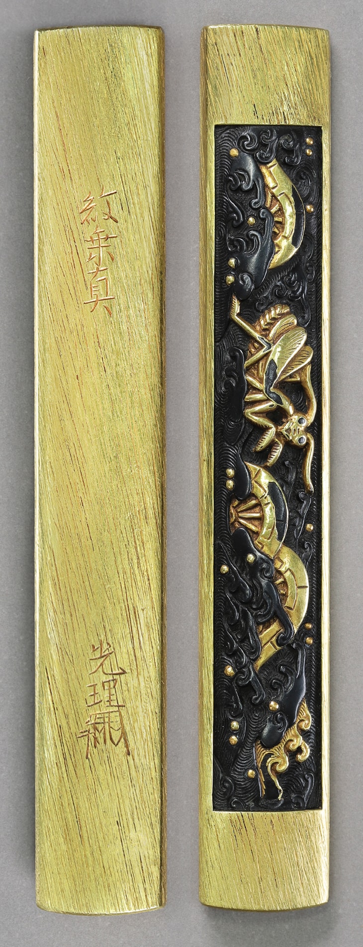 Kozuka - Jūyō - by Waki-Goto Mitsumasa - Ryusha Kamakiri Zu