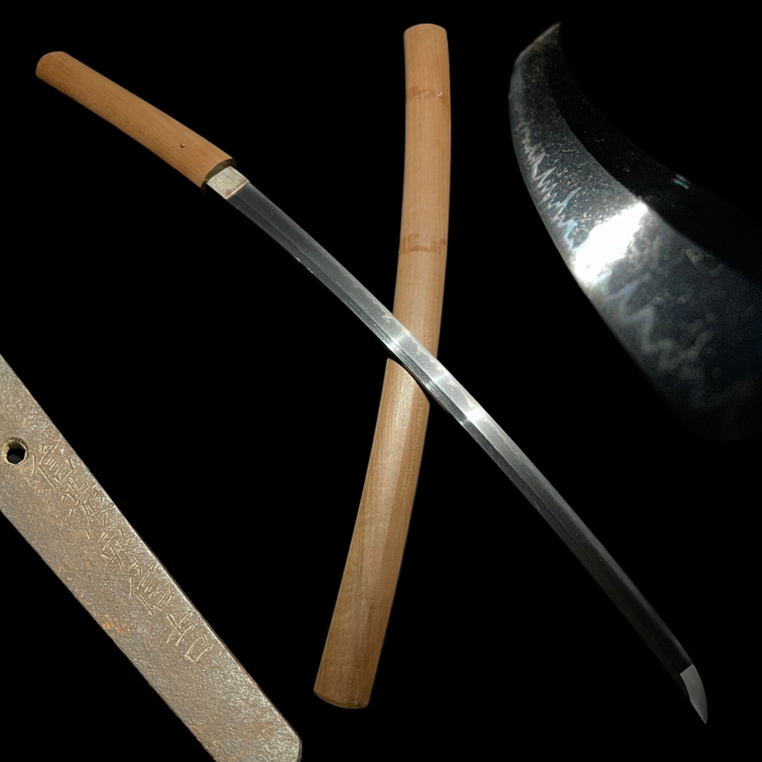 Wakizashi - by Nobuyoshi - Long Wakizashi signed Shinanokami Nobuyoshi (信濃守信吉) from the Edo period
