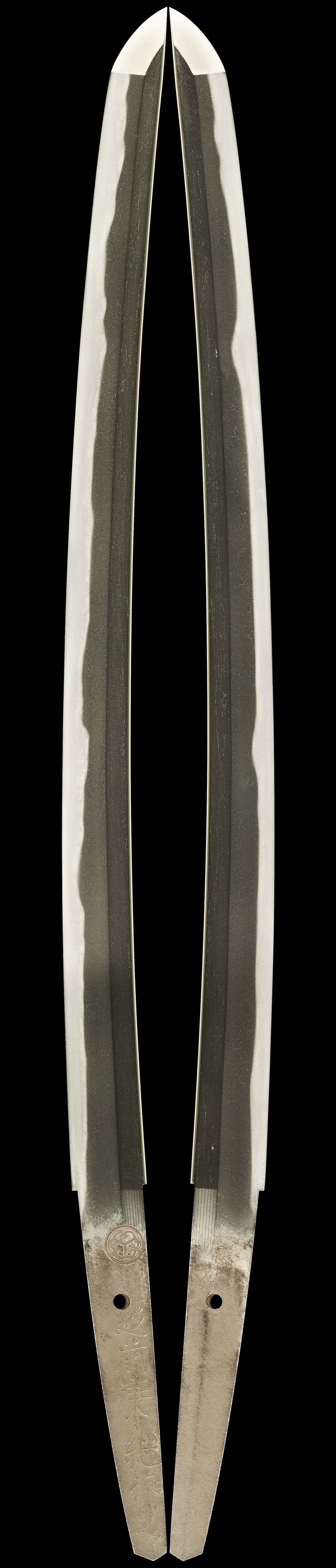 Wakizashi - Tokuho - by Echizen Yasutsugu 3rd Gen. - Echizen Yasutsugu 3rd Gen. (Aoi-mon)